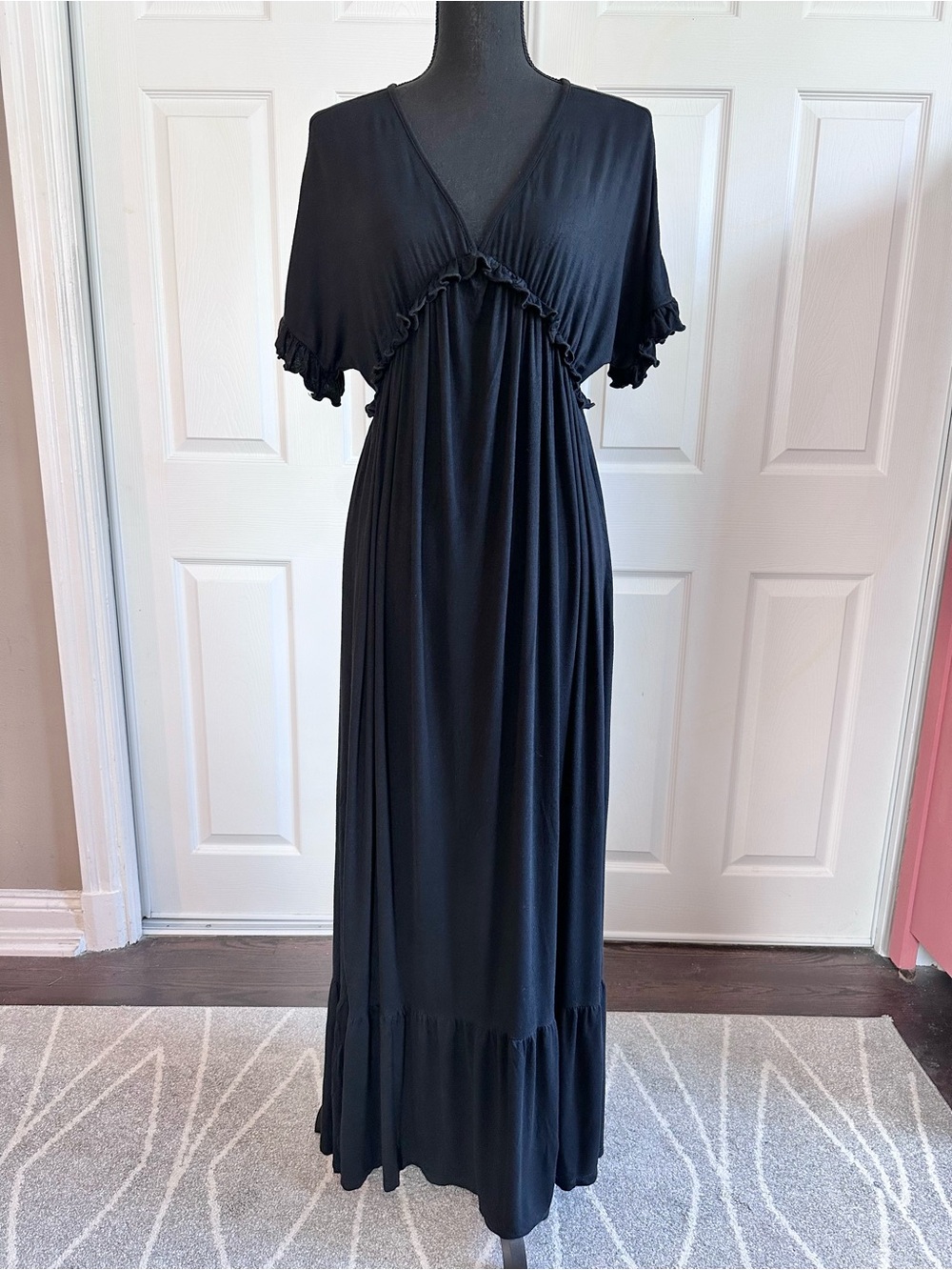 Beeson River Black Jersey Knit Maxi Dress w/ Ruffle Details